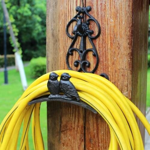 European Vintage Couple Birds Design Cast Iron Water Pipe Holder Home Garden Wall Decor Small Water Faucet Pipe Storage Holder