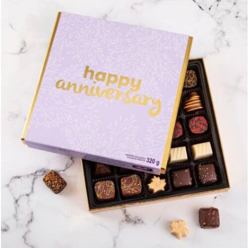 Customized logo Luxury design candy chocolate packaging folding small white paper wedding gift cake storage box ---PX2022