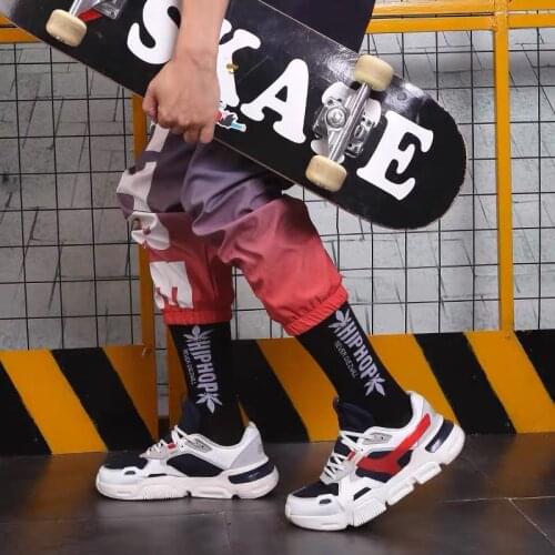 Fashion Streetwear Unisex Hip Hop Socks Women Japanese Korean Style Maple Leaf Funny Socks Coton for Autumn Winter