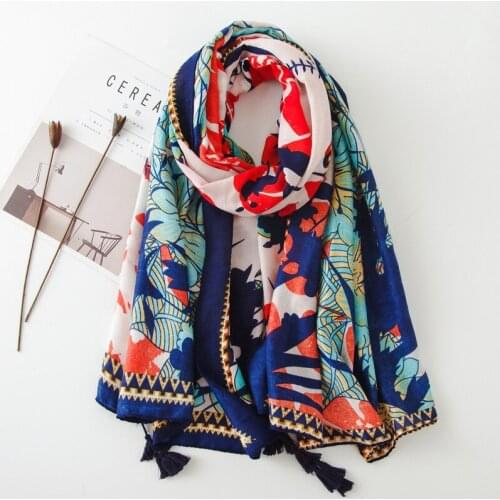 Fashion Autumn And Winter Luxury Brand New Style Cotton Scarf Womens Cotton Material Silk Scarves Lady Sunscreen Print Shawl