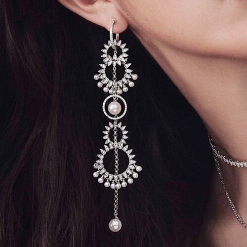 Fashion Sun Flower Long Exaggerated Asymmetric Earrings Original Design Gear Luxury Pearl Wedding Earrings Female Jewelry Zk30