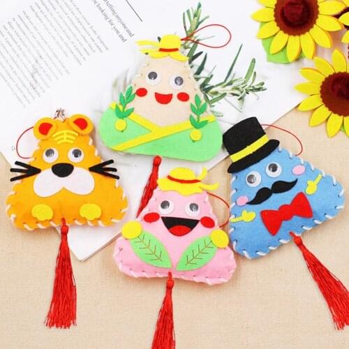 1 Set Kids Handcraft Set Triangle Educational Smooth Surface Chinese Festival Pendant Craft Ornament for Kindergarten