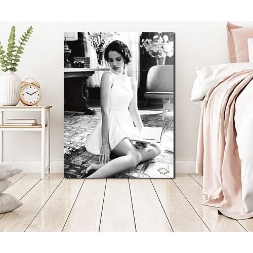Singer Lana Del Rey Black White Wall Art Canvas Posters Prints Painting Oil Wall Pictures Living Room Home Decoration Framework
