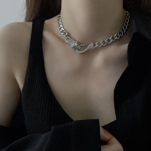 2021 Korean Fashion Small Snake Necklaces Female Simple Trendy Necklace for Women Temperament Rhinestone Shiny Jewelry Gift