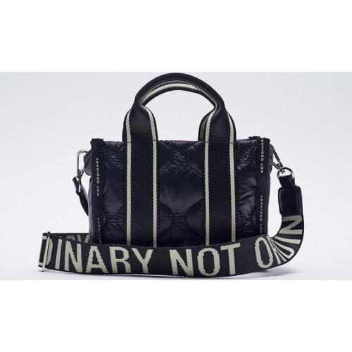 Mini Shoulder Bags 2021 New Winter Brand Designer Stuffing Soft Cotton Crossbody Phone Bags for Women Letter Hand Bag sac à main