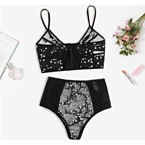 Hot Sale Sexy underwear women set Floral Embroidery Sheer Mesh Lingerie Set no bra Backless Bralette sexi Intimates lace bra set