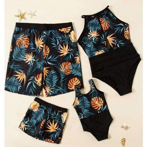 Flower Print Swimwear Family Matching Outfits Look Mother Daughter Bikini Swimsuits Mommy and Me Clothes Dad Son Swimming Trunks