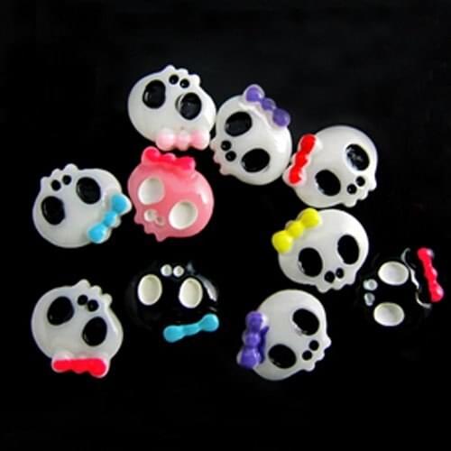 Skull Beads 200pcs 9x10mm Lovely Skull Design Resin Decals For Nail Art Hot Selling Nail Art Decorations Glue on Skull Beads
