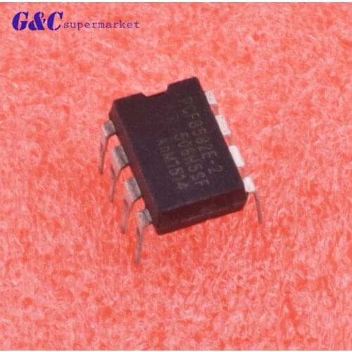 1/2/5PCS PCF8582E-2 PCF8582E DIP8 256x8-bit original In Stock