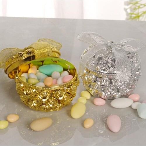 60pcs Vintage Plastic Gold-plated Openwork Rose Candy Box Gift Box Aromatherapy Spice Container Baby Shower Gift Box F20174076