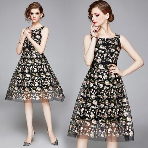 2021 Vintage Black Floral Embroidery Midi Dresses Spring Summer New Plus Size Runway Dress Elegant Women Bodycon Party Vestidos