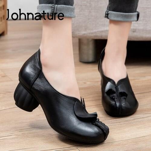 Johnature Retro Pumps Women Shoes 2021 New Spring/Autumn Genuine Leather Handmade Concise Mori Style Leisure Sewing Ladies Shoes