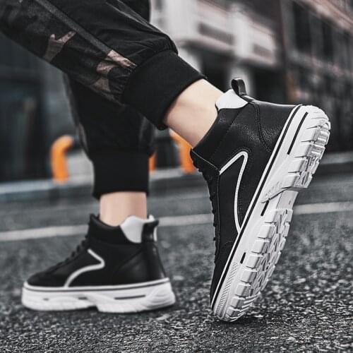 Ankle Boots For Men Zapatos Cuero Casual Leather Shoes Mens Boots Men Skateboard Classic Wild Mens Winter Vintage