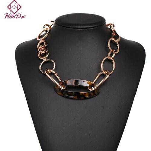 Heeda Kpop Big Name Alloy Link Chain Necklace Women Vintage Graceful Leopard Print Acrylic Sweater Chain Fashion Lady Jewelry