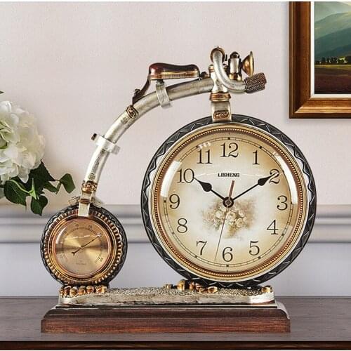 New European Resin Table Clock Mute Large Clock Bicycle Creative Quartz Desk Clock Table Watch Personalized Crafts Decoration