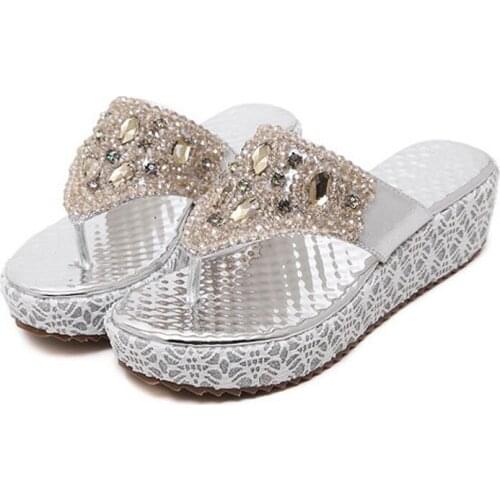 Summer woman slippers diamond slopes fashion womens slippers large size clip sand beach woman comfortable non-slip shoe