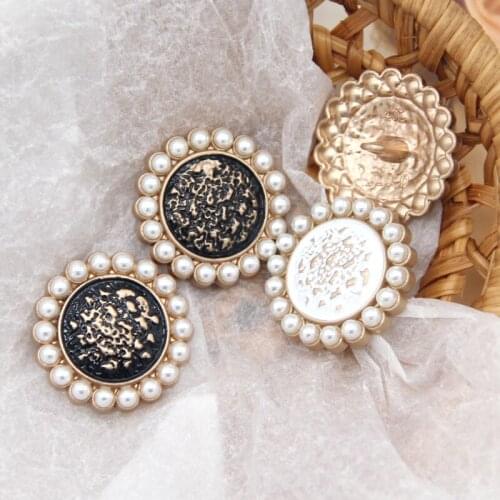 HENGC Pearl Flower Metal Women Coat Buttons For Clothing Jacket Suit Wedding Dress Gift Decorative Sewing Accessories Wholesale