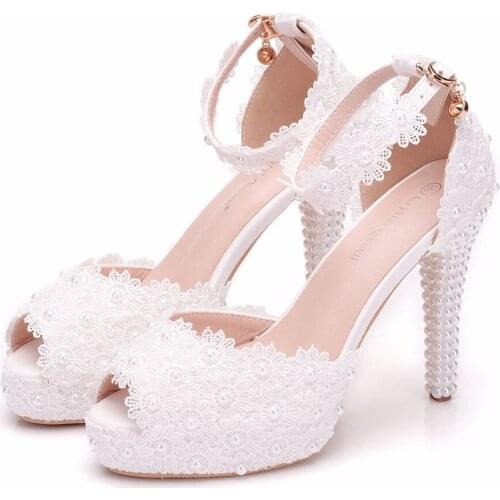 Crystal Queen White Lace Flower Sandals Open Toe Pumps Dress Party Shoes 11CM Thin Platform High Heel Sandals Women Weding Shoes