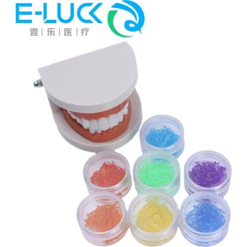 40Pcs/Pack Dental Plastic Wedge Disposable Teeth Diamond Wedge Dentist Materials Non-toxic Medical Grade Dentistry Lab Tools