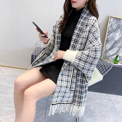 ZJZLL Woman Mink Velvet Pocket Shawl Plus Size Socialite Warm Cardigan Tassel Knit Bat Sleeve Poncho Cape Winter Sweater Coat