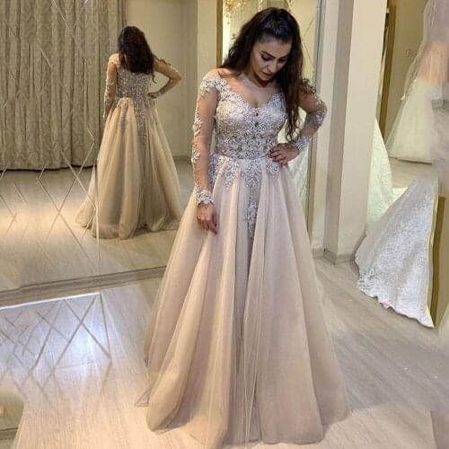 Sevintage 2020 V-neck Long Sleeves Evening Dresses Lace Appliques Formal Party Gown Arabic Muslim Prom Dress Abendkleider