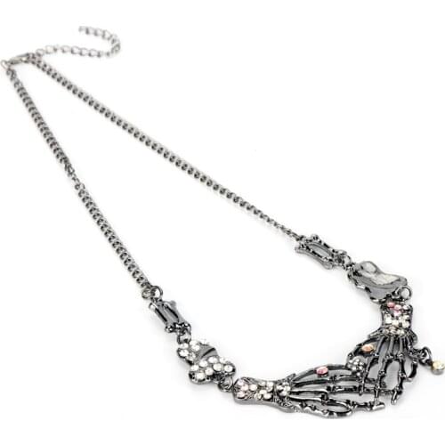 Gothic Skull Claws Necklace Statement Women Jewelry Punk Jewelry For Women Girls Skull Hand Claw Necklaces Halloween Gifts