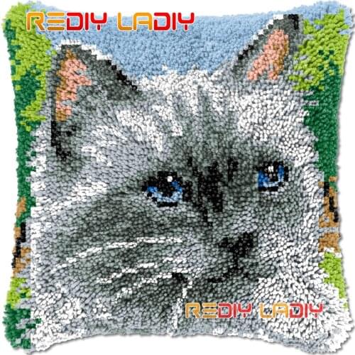 Latch Hook Cushion Grey Cat DIY Needlepoint Kits Chunky Acrylic Yarn Arts Crocheting Lofty Pillow Case Hobby & Crafts