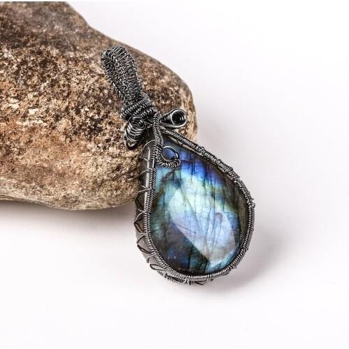 Natural Crystal Flash Labradorite Irregular Stones Hemming Winding Pendant Gun Black Metal Healing Reiki Jewelry DIY Necklace