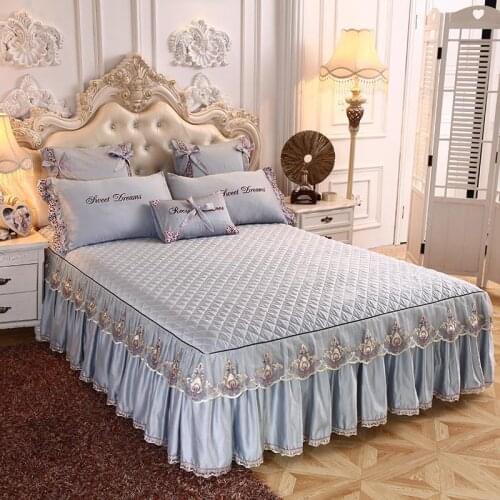 Luxury Gray Red Pink Solid Color Silky Tencel Modal Quilting Lace Bed Skirt Bedspread Bed Sheet Bed Cover Pillowcase Bedding Set