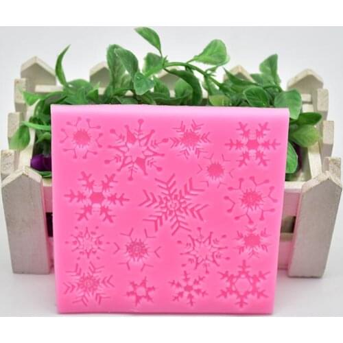 DIY Baking Silicone Mold Snowflake Shape Chocolate Fondan Biscuit Cake Mould Baking Cake Tools