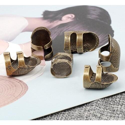 1pcs Vintage Gold Finger Protector Needle Tools DIY Crafts Sewing Accessories