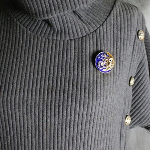 Sky Blue Star Moon Sun Star Galaxies Badge Pins Starry Sky Planet Brooch Pins J78F