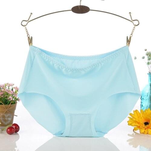 Plus size Panties Ice Silk Seamless Panty Women Low Rise Sexy Briefs Soft 4XL Underpants Underwear