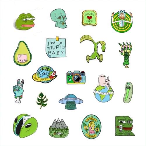 Green enamel brooch animal frog cat alloy badge mountain peak leaves flying saucer earth skeleton camera earth pin jewelry gift
