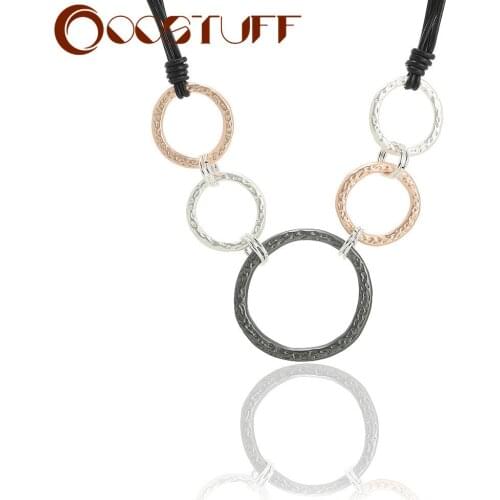 Vintage Hollow Round Circles Chokers Necklace Collar Chains Around the Neck Costume Body Jewelry for Women Suspension Pendants