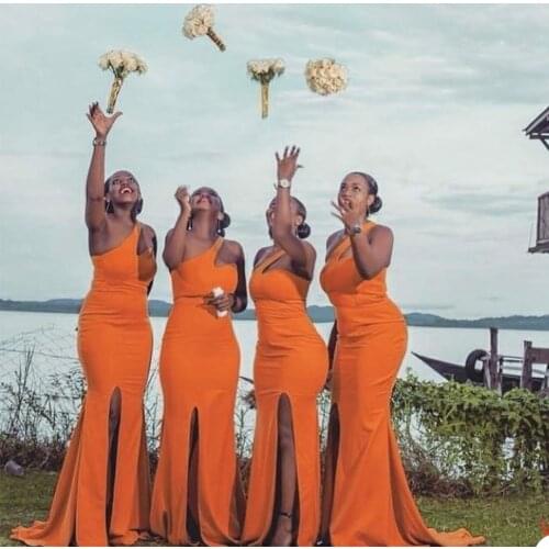 One Shoulder Orange Bridesmaid Dress Side Split Custom Made Maid of Honor Gowns Slim Fit Mermaid Wedding Party Dress