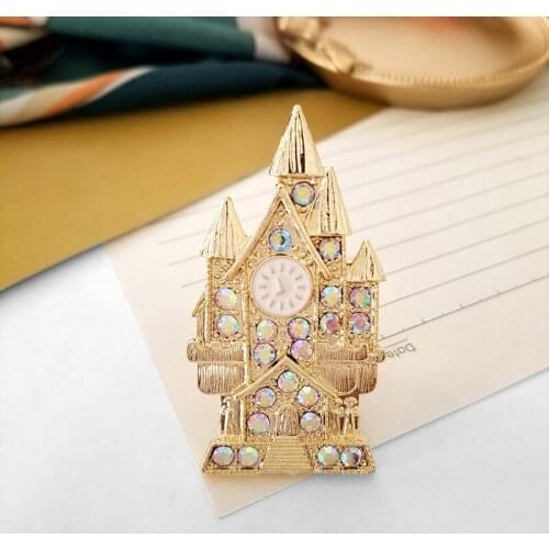 Castle Brooches Vintage Design Palace Exquisite Gold Color Brooch For Women Men Party Fine Jewelry Coat Accessories Gift