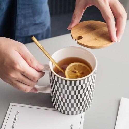 2021 Creative Stripes Breakfast Lovers Office Ceramics Business And Travel Coffe Cups Drinkware