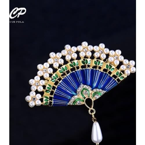 Classic Fashion Enamel Fan Brooches For Women Banquet Accessories Collar Pin Brooch Party Causal Pins
