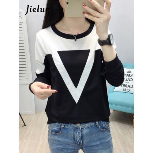 2021 Winter New Fashion Black and White Spell Color Patchwork Hoodies Women V Pattern Pullover Sweatshirt Female Tracksuit M-XXL