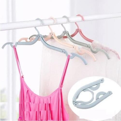 5pcs/lot Foldable travel hangers The portable outdoor travel clothes hang Add thick plastic to hang up the clothes