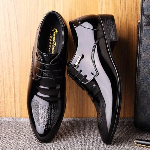Suit Shoes Men Formal Italian Fashion Office Shoes Men Dress Patent Leather Business Shoes Men Classic Zapatos De Charol Hombre