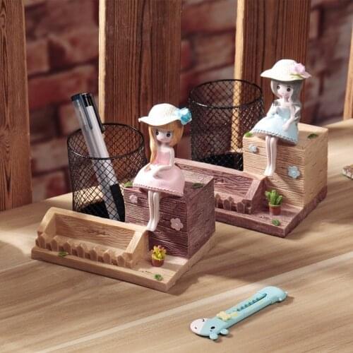 Creative Lovely Girl Pen Container Resin Ornament Stationery Desk Decor Desk Office Accessories Cute Pen Holder Pencil Storage
