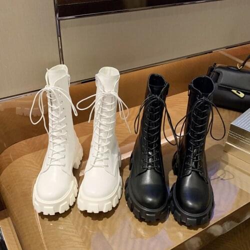 Autumn 2020 new round toe lace-up mid-tube fashion personality British style mid-heel thick-soled Martin boots motorcycle boots