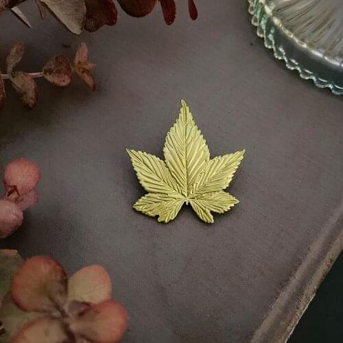 2020 New Sale Brooches Broche Ancient Ways Of French Department Of Plant Leaves Contracted Joker Niche Brooch Small Fine And