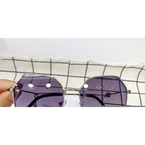 2020 NEW Chain Sunglasses for kids 3-8 yrs Street Fashion Girls sun glasses UV400 Beach Travel Metal glasses Child Oculos N518