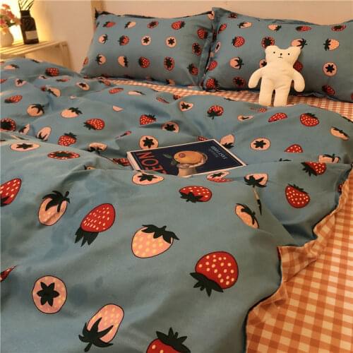 Strawberry Bedding Sets With Bed Linen Duvet Cover Flat Sheet Pillowcase Cute Boys Girls Queen Single Full Size Home Textiles
