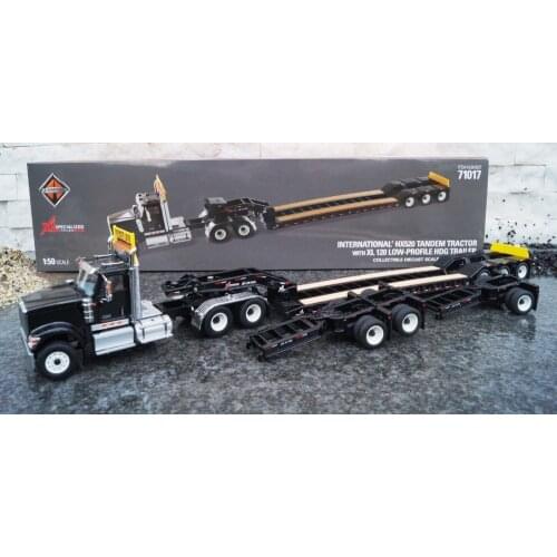 International HX520 Tandem Tractor With XL120 Low-Profile HDG Trailer 1:50 71017