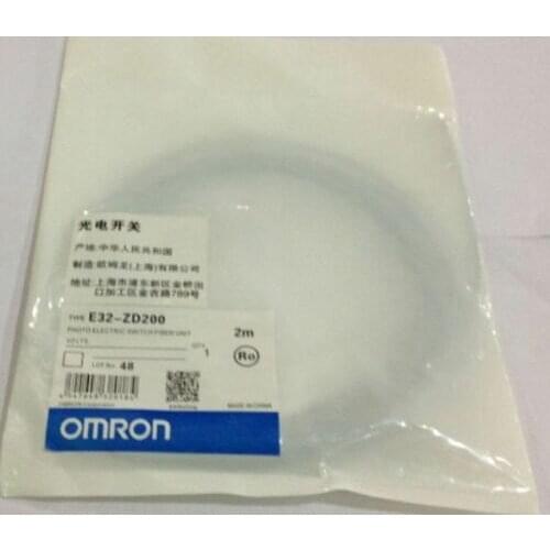 NEW Omron E32-ZD200 2M #exp