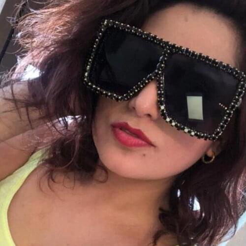 Luxury crystal feminine sun glasses 2020 New Square Vintage Women Sunglasses Big frame Flat Top shades glasses UV400